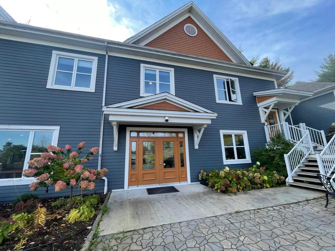 Location Au Sommet Du Lac Magog Екстер'єр фото